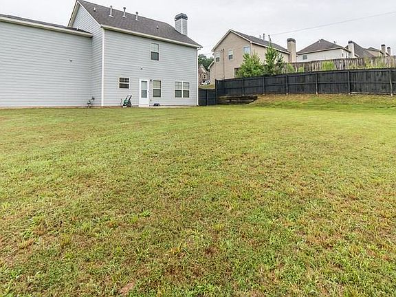 5th image of 29 White Pine Way