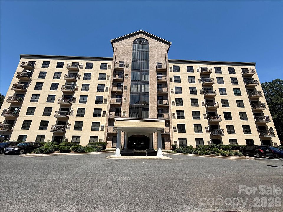 1st image of 211 Heritage Blvd Suite 412