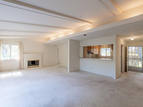 5th image of 209 Hacienda Carmel