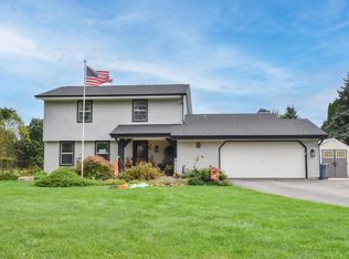 N67W33863 Loghouse Ct, Oconomowoc, WI 53066