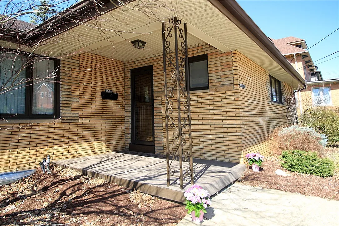 4826 Brownsville Rd photo 1