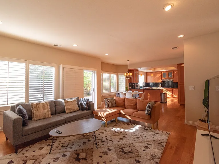 1547 Deluca Dr — Photo 14