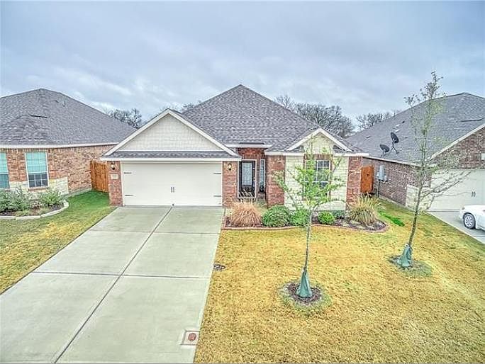 1st image of 1717 Mesquite Ln