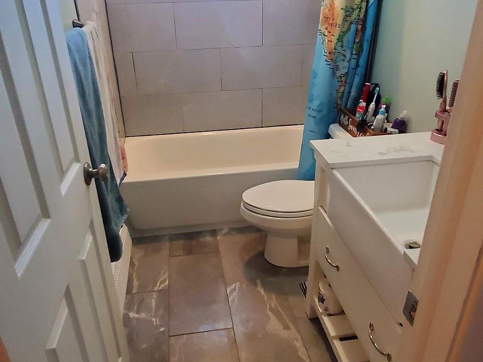 2nd image of 51 Manor Rd