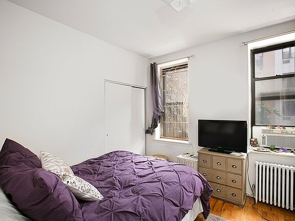 3rd image of 235 E 82nd St APT 2B