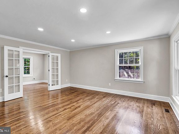 5th image of 6279 Millwood Dr
