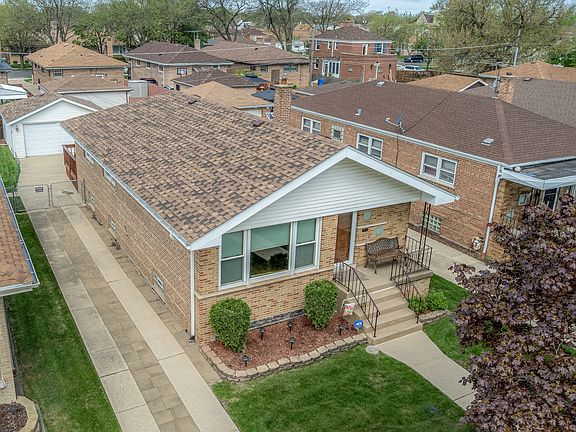3rd image of 11118 S Avenue H