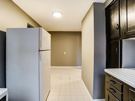 4th image of 544 Forrer Blvd #B