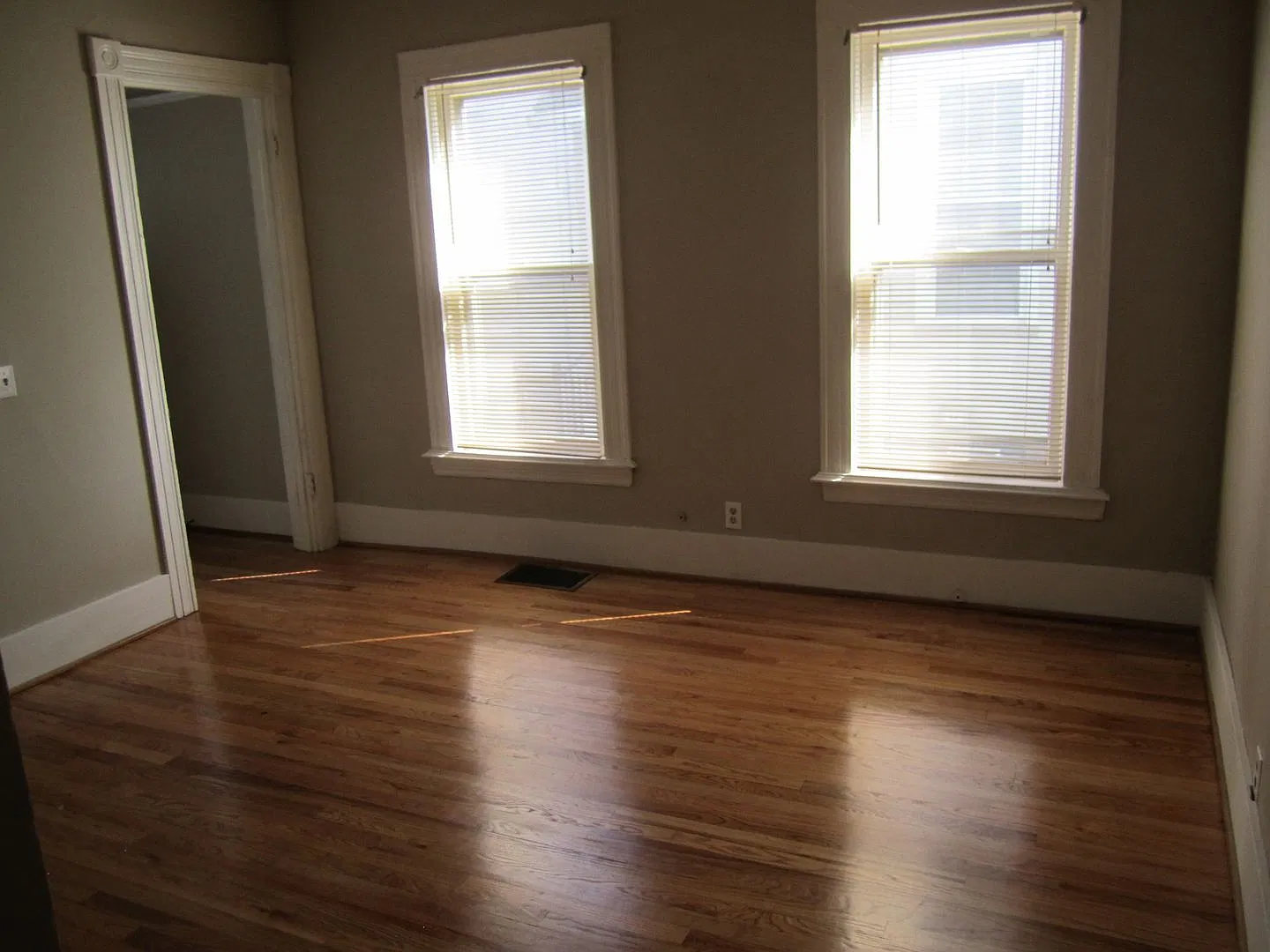 27-29 Edmonds Street — Photo 4