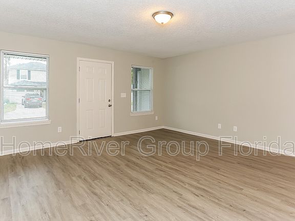 3rd image of 9014 Dandy Ave