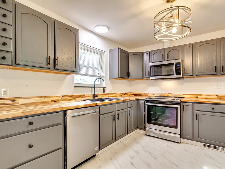 6608 Langston Dr — Photo 12