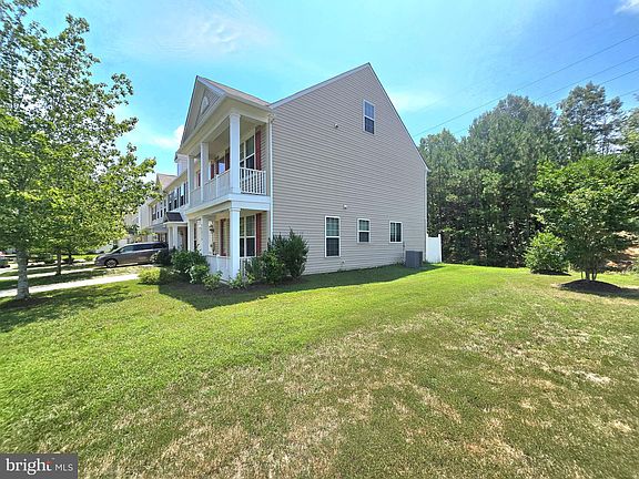 3rd image of 44219 Beaver Creek Dr