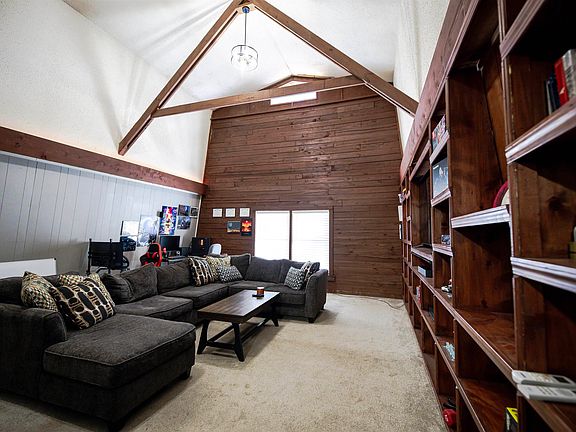 4th image of 310 W Ouachita #210