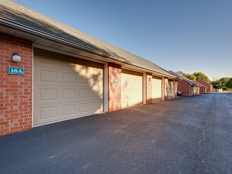 Garages Available for Rent