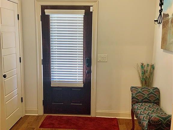 3rd image of 402 Lee Road 2194