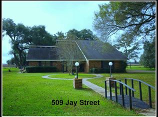 509 Jay St, Boling, TX 77420