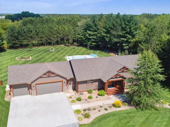 664 Perch Lake Rd, Hudson, WI 54016