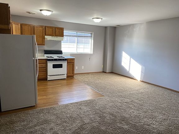 4th image of 3555 Ash St APT 14