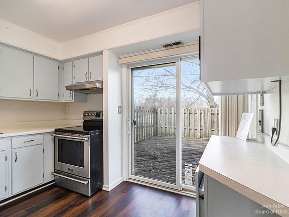 2nd image of 378 Riverbend Dr #39