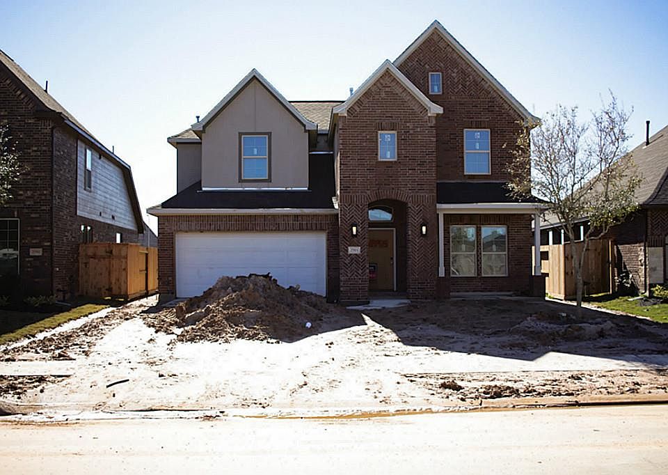 1st image of 27915 Twin Knolls Ln