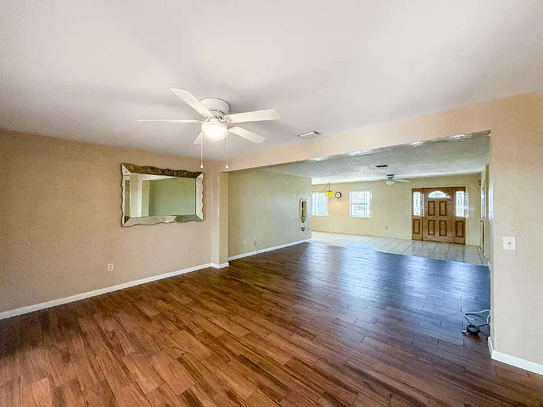 21160 Edgewater Dr — Photo 16