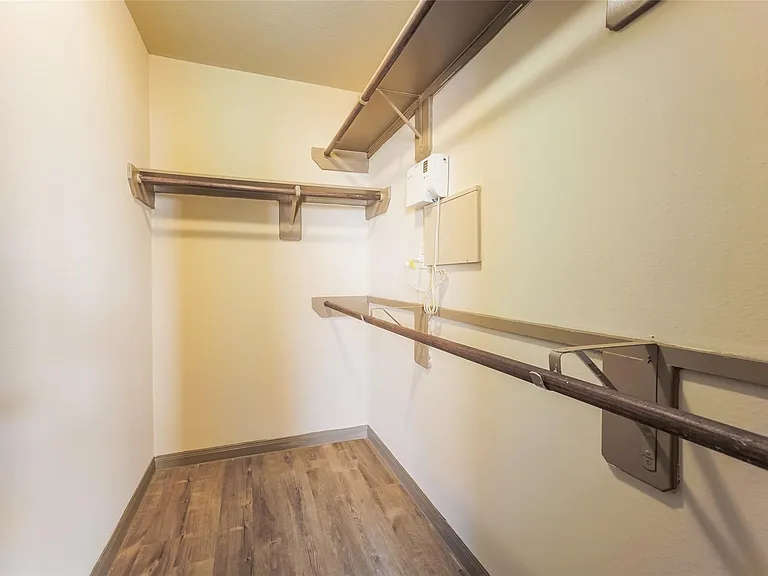 2450 Jonahs Way — Photo 7