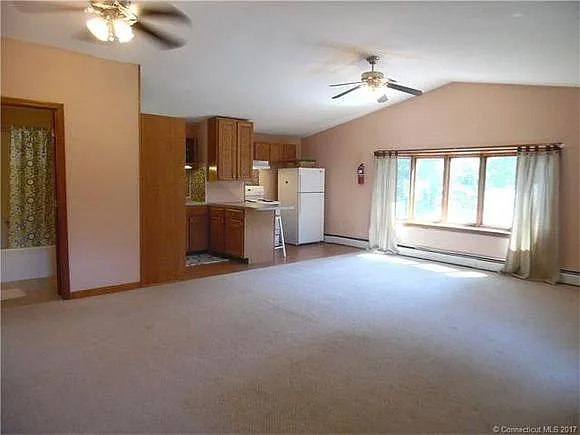 Oakwood Dr — Photo 1