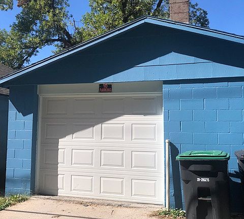 3rd image of 5435 S 24th St