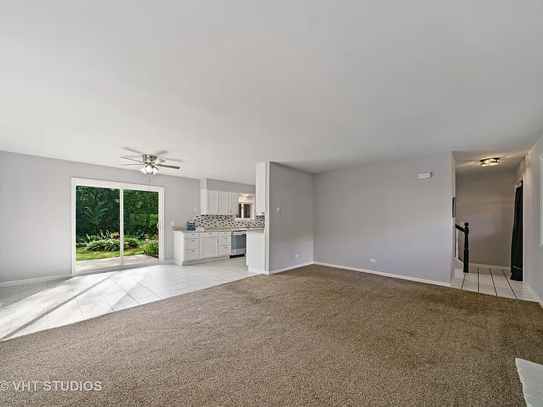 450 Valley Dr #101 — Photo 2