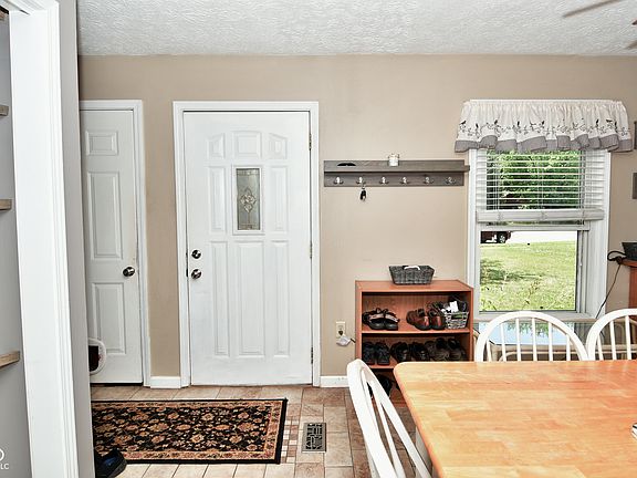 2nd image of 5438 Honey Manor Dr