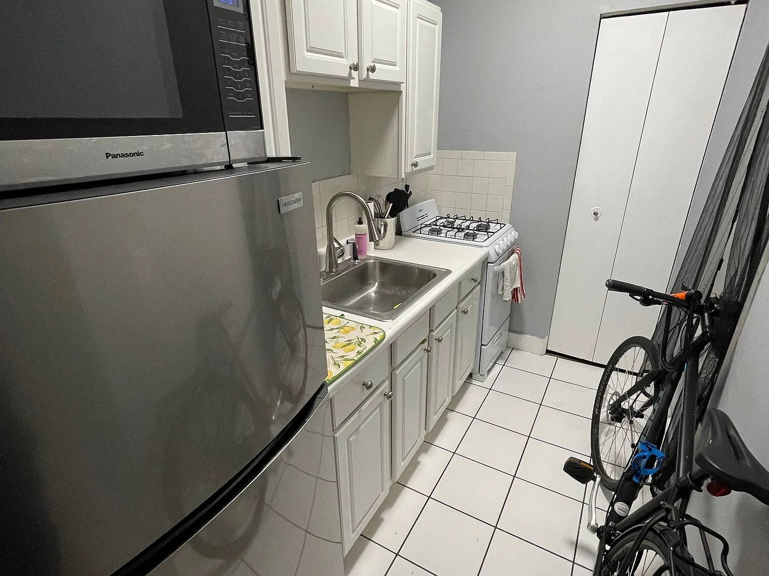 Studio, $1,295 — Photo 3