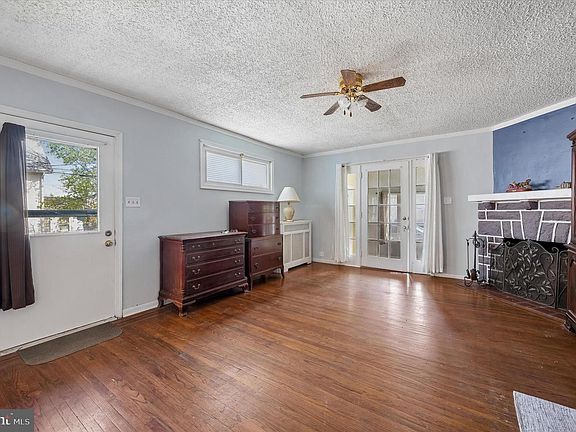 5th image of 7403 Miller Ave