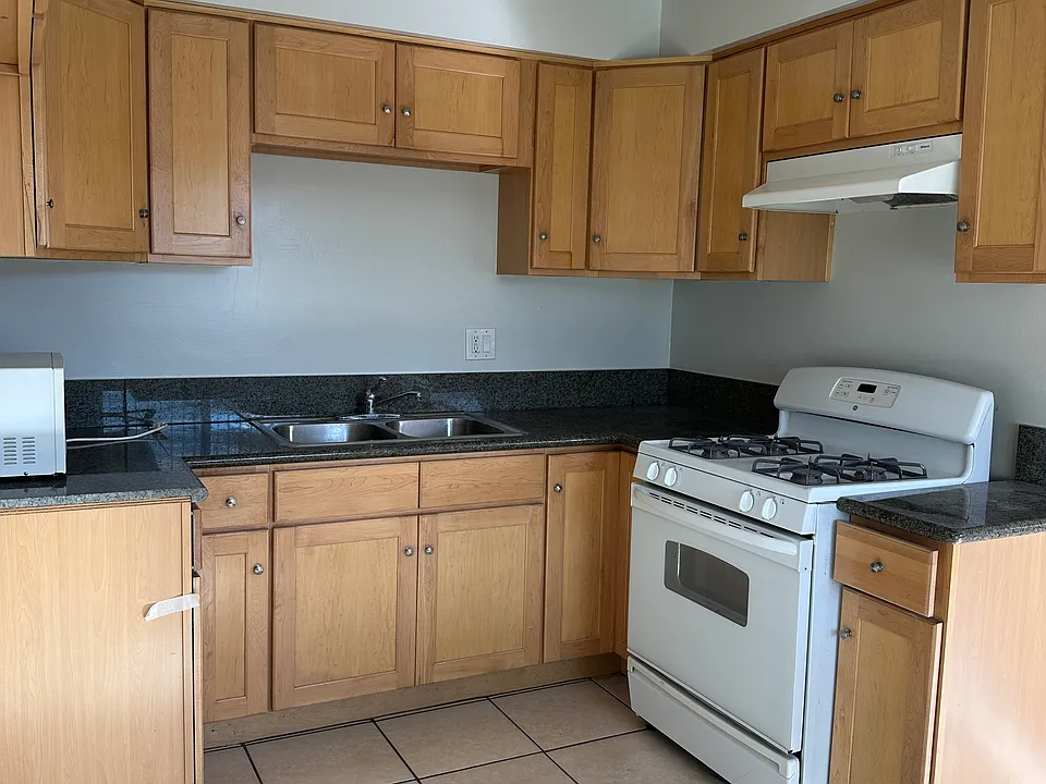 7617 Newlin Ave #6