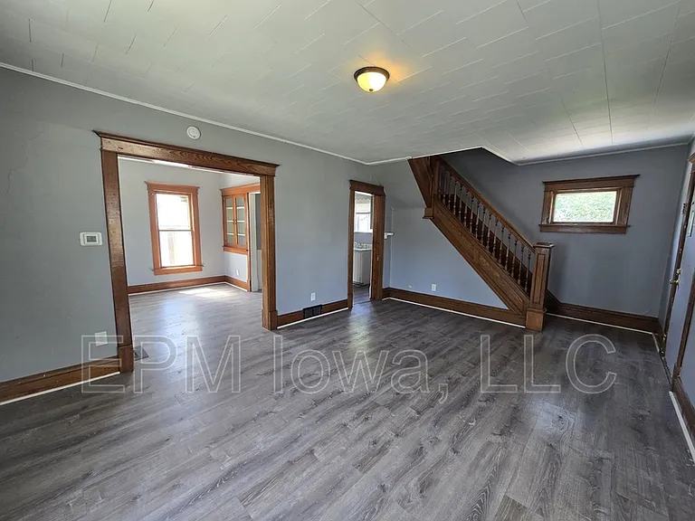 1311 W 2nd St — Photo 4