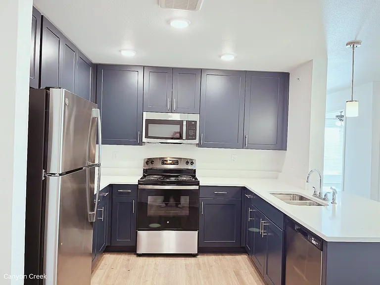 25231 W 100th St — Photo 28