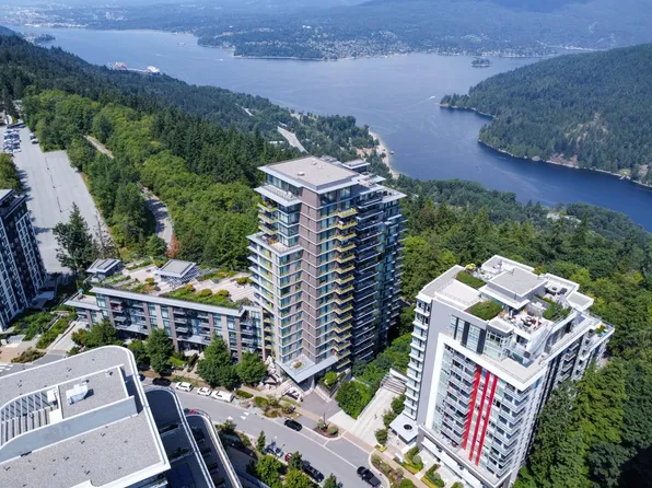 8850 University Cres #909, Burnaby, BC V5A 0C8