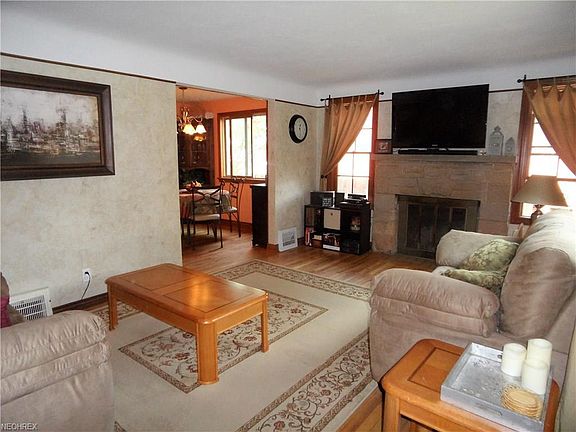 3rd image of 7300 Craigmere Dr