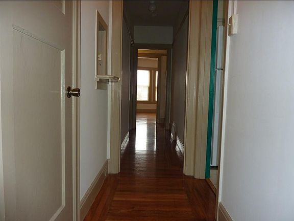 3rd image of 217 Oliver St