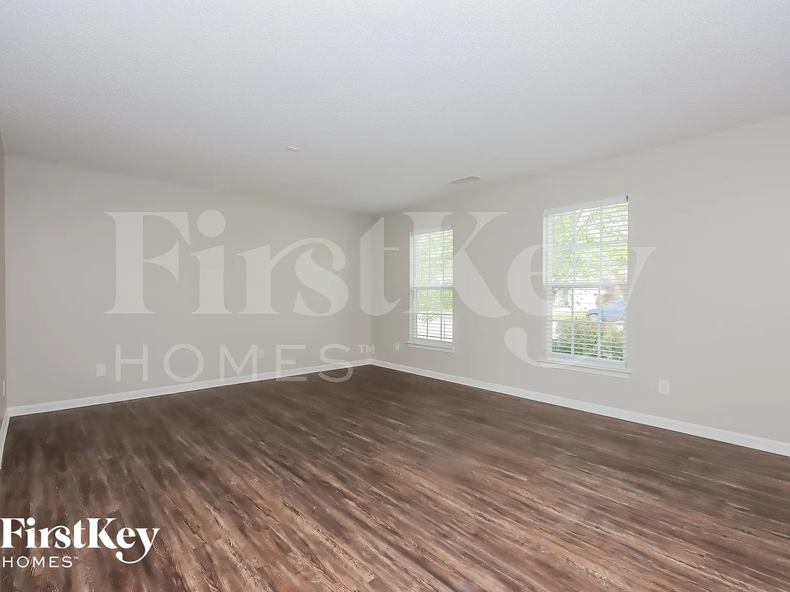 3 bed, 2.5 bath, 1984 sqft, $2,565 — Photo 3