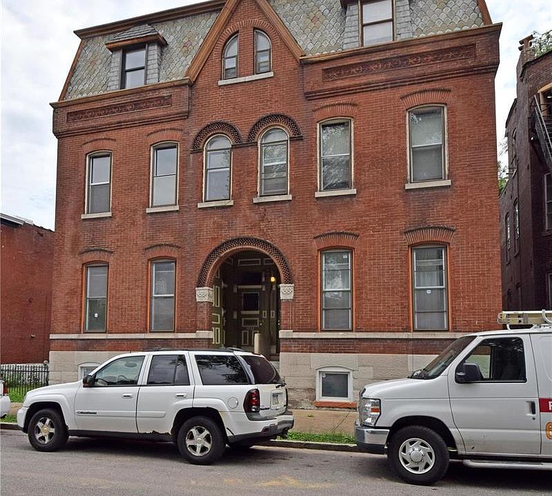 1st image of 3232 California Ave