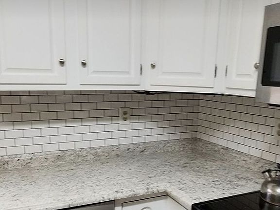 5th image of 10930 Heagler Cir