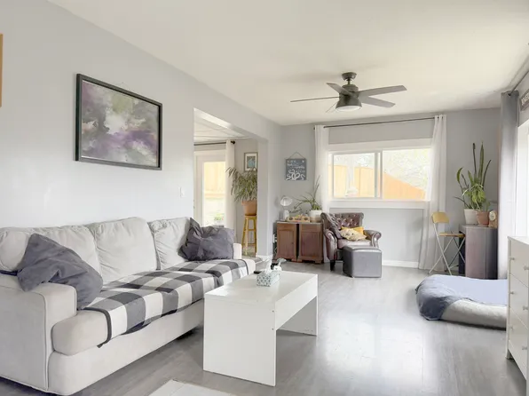 6430 Westsyde Rd, Kamloops, BC V2B 8N7