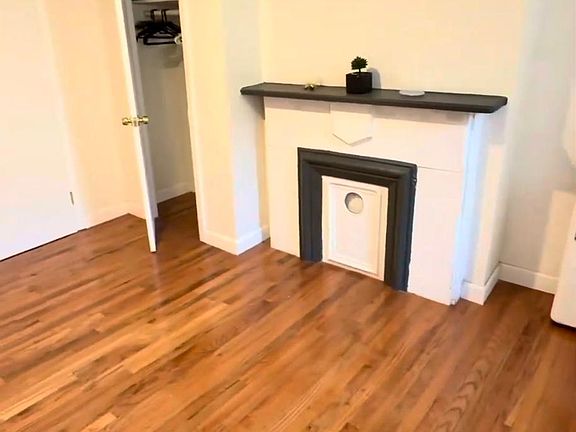 4th image of 244 Woodbine St APT 1