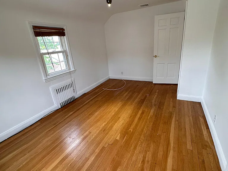 34 Edgewood Rd — Photo 12