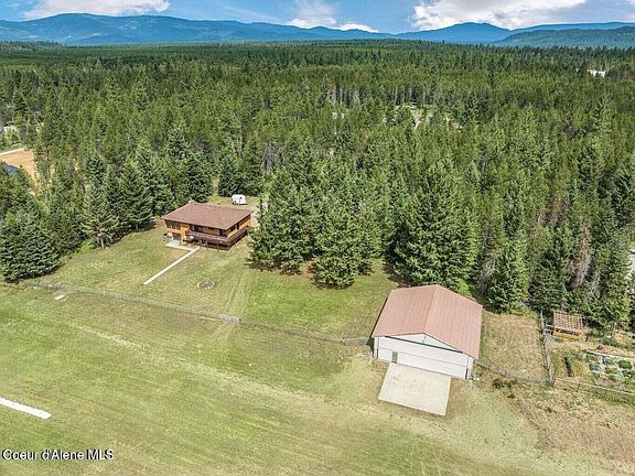 3rd image of 634 Skyhawk Dr