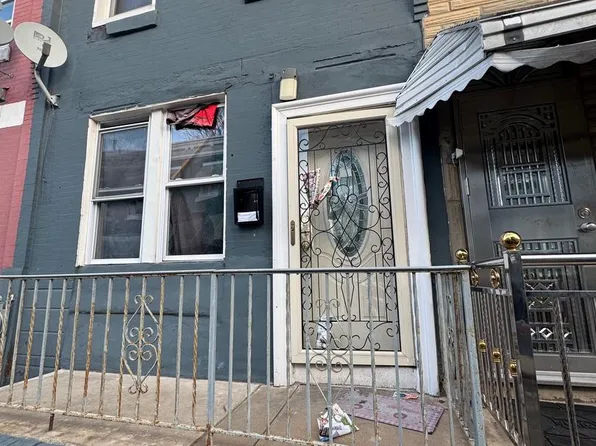 2427 N Gratz St, Philadelphia, PA 19132