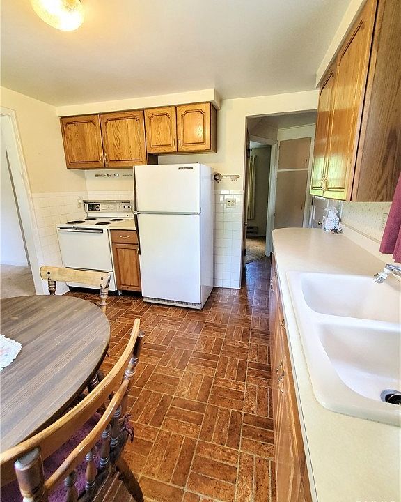 472 Otsego St, Ilion, NY 13357 Zillow