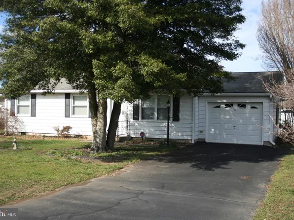 113 Chesapeake Dr, Rehoboth Beach, DE 19971