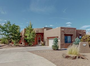 215 E Chili Line Rd, Santa Fe, NM 87508