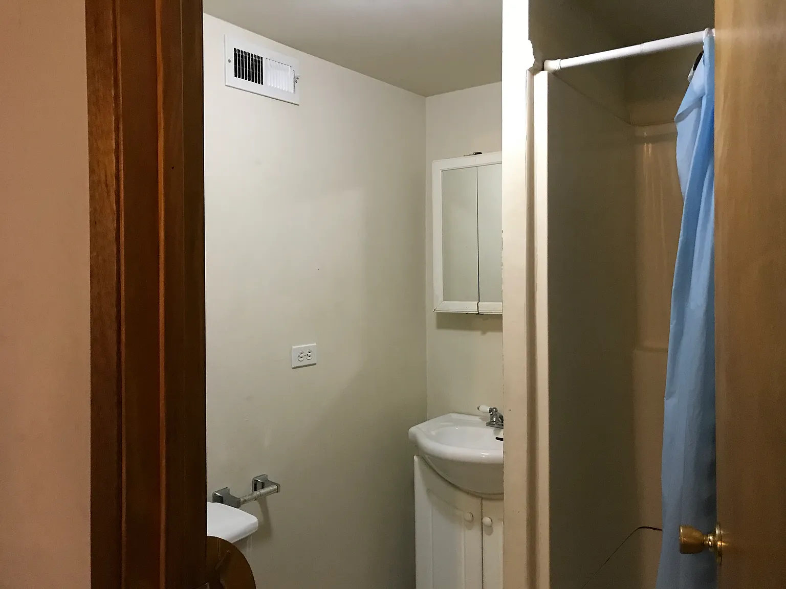 Studio, 300 sqft, $795 — Photo 4